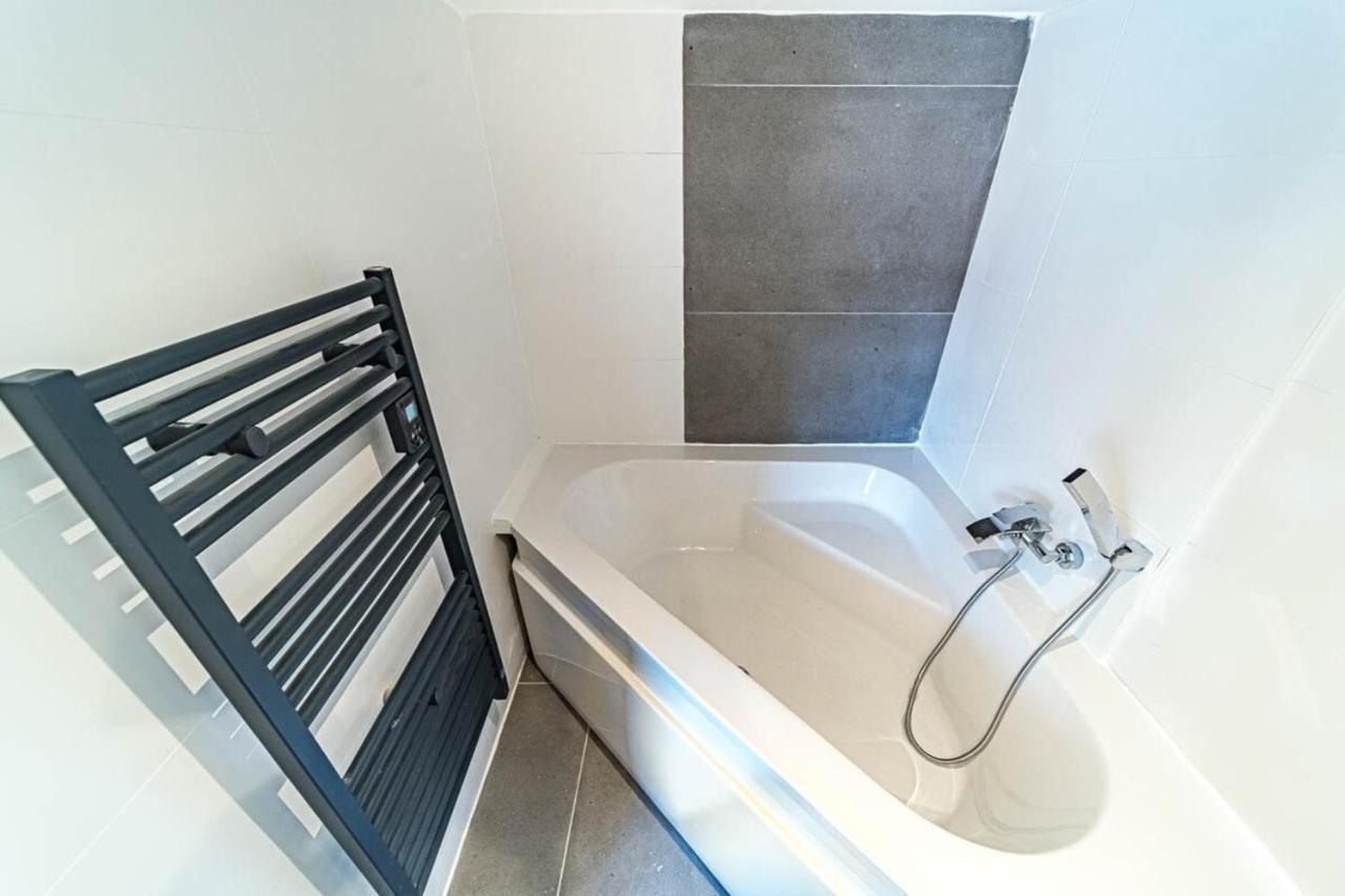 The Pizay Duplex Cozy 2 People - Metro Hotel De Ville Ліон Екстер'єр фото